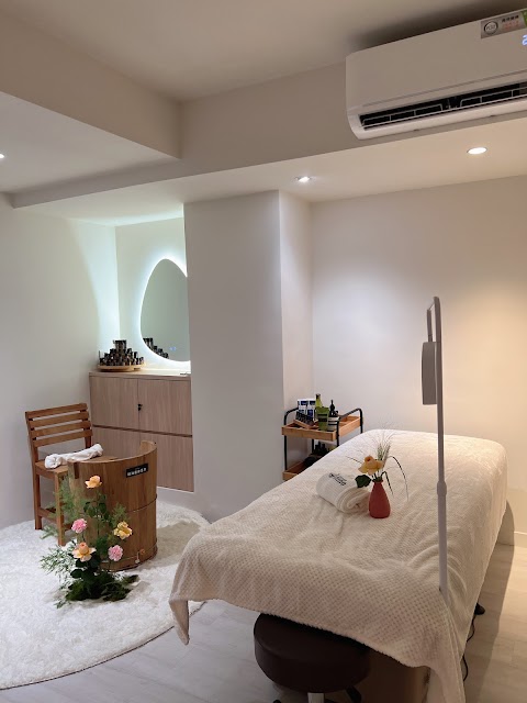 LiliHo梨梨荷科顏管理