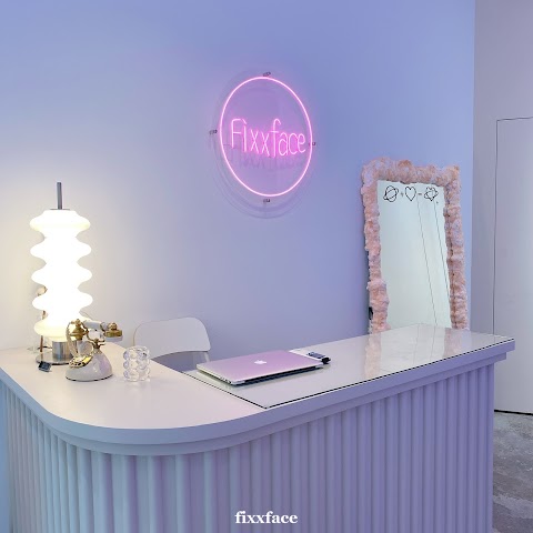 FIXXFACE 高雄休修臉美學
