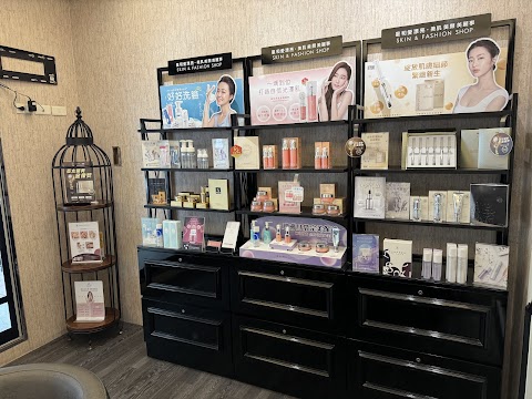 星和愛漂亮 鳳山青年店 - 手工粉刺速淨丨聲波保濕導入丨鑽白光感多肽酸丨膠原瑩潤精華導入丨煥顏肌活離子導入丨客製修眉